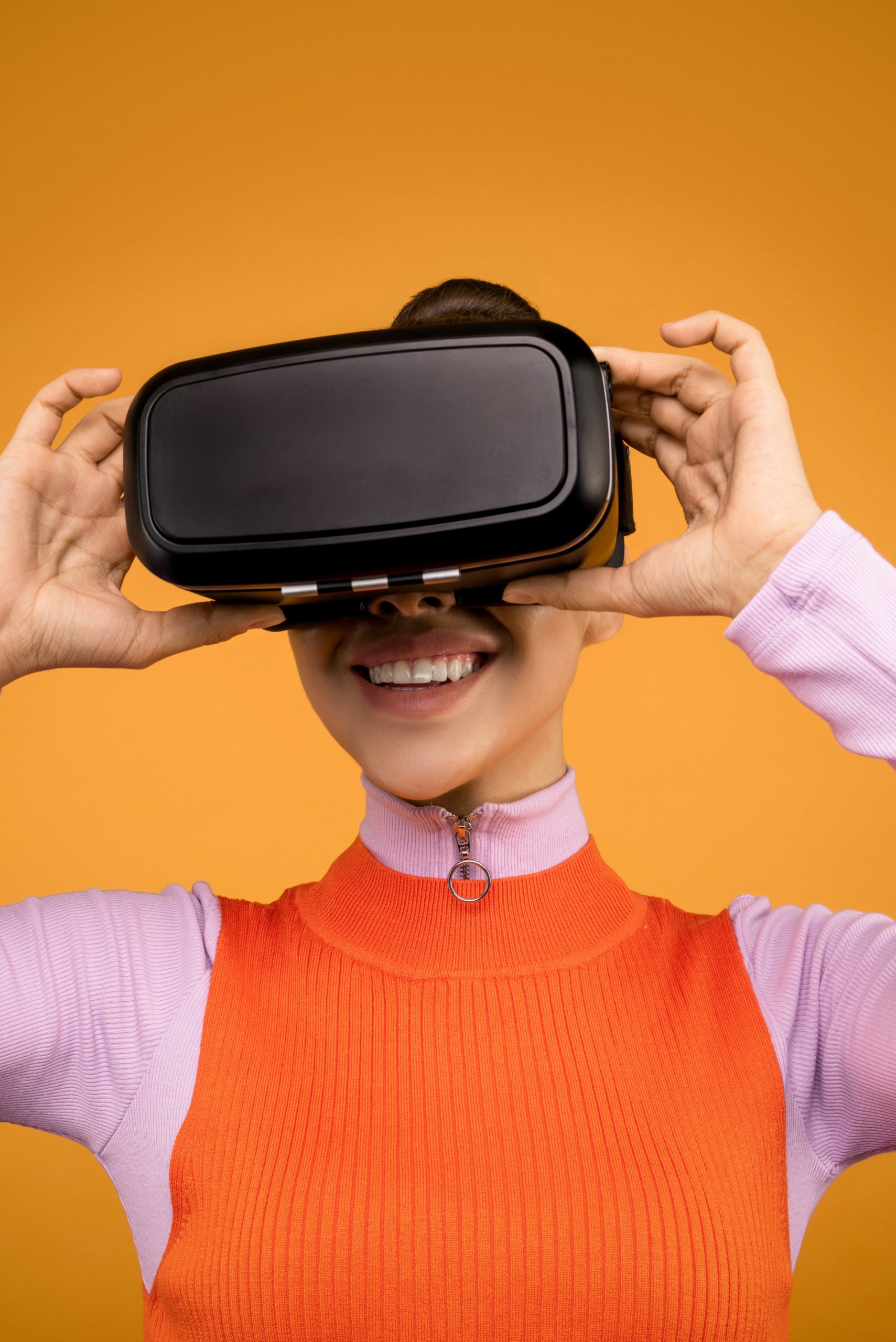 Title: “Exploring the Blend: VR and VAR Technologies”